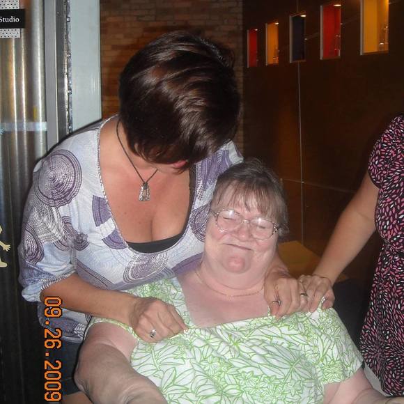 Meet your Posher, Gina - Picture 1 of 1